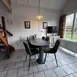 בית נופש Bungalowpark - Delta 112 סימפלוולד